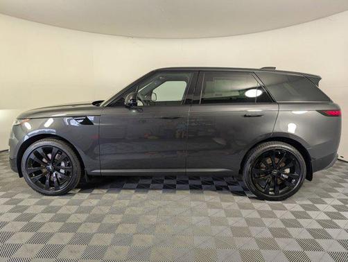 2025 Land Rover Range Rover Sport SE
