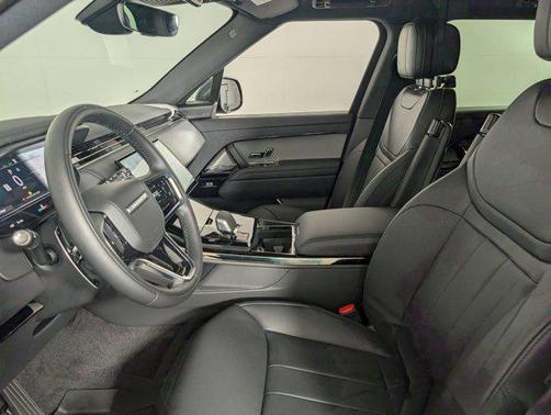2025 Land Rover Range Rover Sport SE