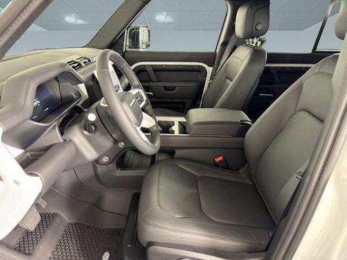 2026 Land Rover Defender P300 S