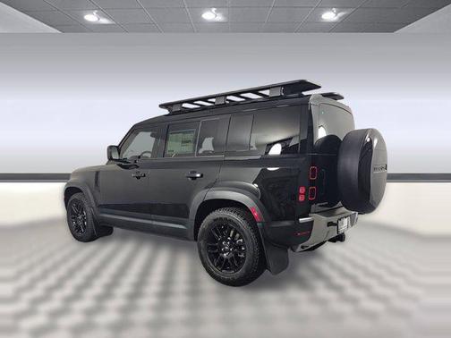 2025 Land Rover Defender 110 P400 S