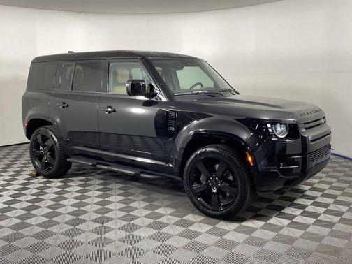 2026 Land Rover Defender X-Dynamic SE