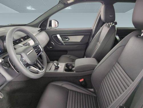 2025 Land Rover Discovery Sport Dynamic SE