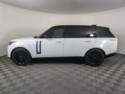 2025 Land Rover Range Rover P400 SE 7 Seat