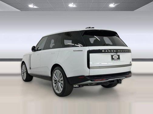 2026 Land Rover Range Rover P400 SE