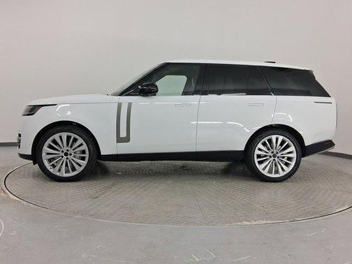 2026 Land Rover Range Rover P400 SE