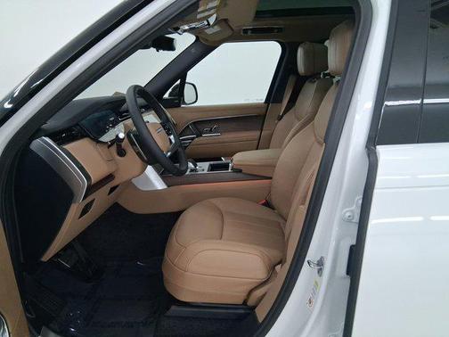 2026 Land Rover Range Rover P400 SE