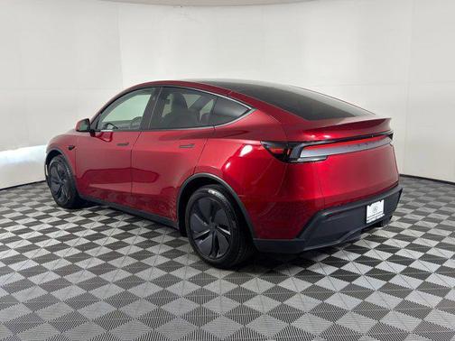 2026 Tesla Model Y Premium Rear-Wheel Drive