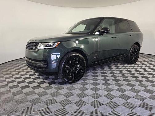 2025 Land Rover Range Rover P550e SE