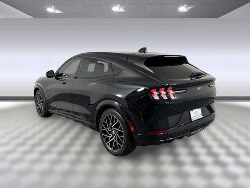 2022 Ford Mustang Mach-E GT