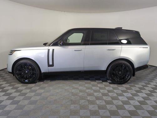 2025 Land Rover Range Rover P400 SE