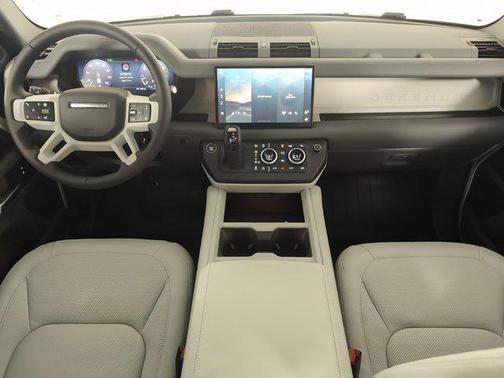 2025 Land Rover Defender 110 P300