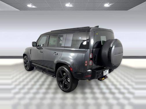 2026 Land Rover Defender P400 X-Dynamic SE