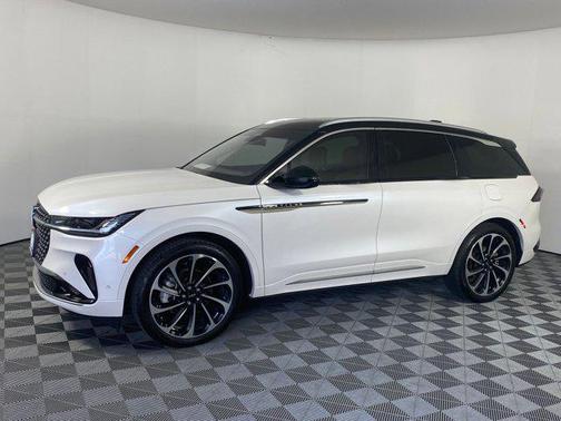 2024 Lincoln Nautilus Black Label