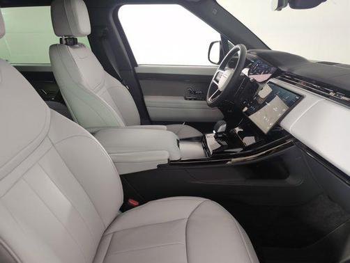 2025 Land Rover Range Rover Sport P360 S