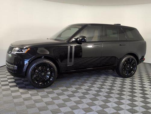 2025 Land Rover Range Rover P530 SE