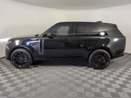 2025 Land Rover Range Rover P530 SE
