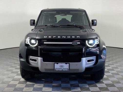 2022 Land Rover Defender 110 SE