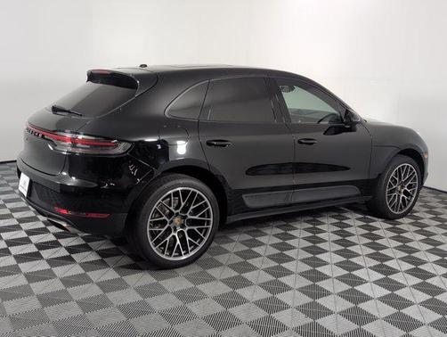 2020 Porsche Macan Base