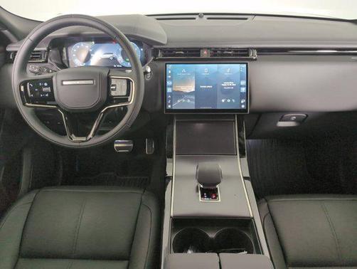 2026 Land Rover Range Rover Velar P400 Dynamic SE