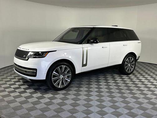 2023 Land Rover Range Rover P530 SE