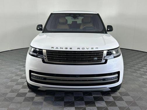 2023 Land Rover Range Rover P530 SE