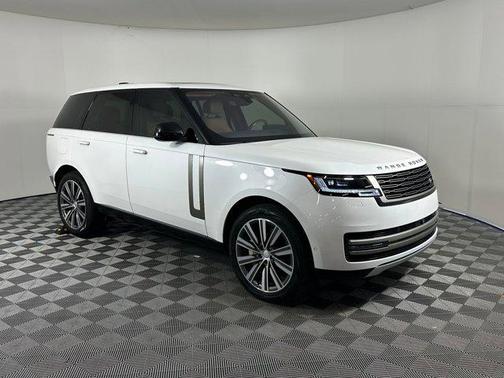 2023 Land Rover Range Rover P530 SE