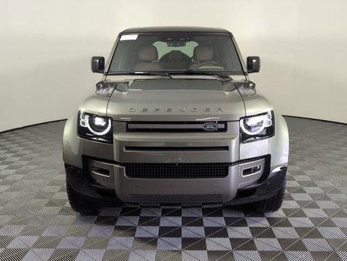 2025 Land Rover Defender 110 P500 X-Dynamic SE