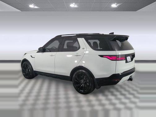 2025 Land Rover Discovery P300 Dynamic SE