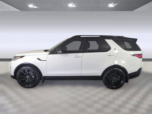 2025 Land Rover Discovery P300 Dynamic SE