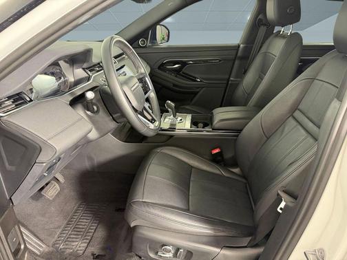 White 2022 Land Rover Range Rover Evoque SE