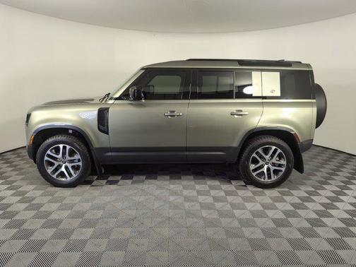 2024 Land Rover Defender 110 P300