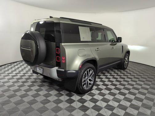 2024 Land Rover Defender 110 P300