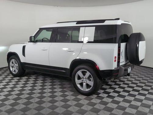 2025 Land Rover Defender 110 P400 X-Dynamic SE