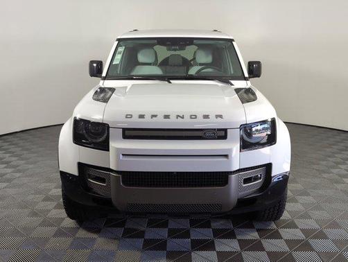 2025 Land Rover Defender 110 P400 X-Dynamic SE