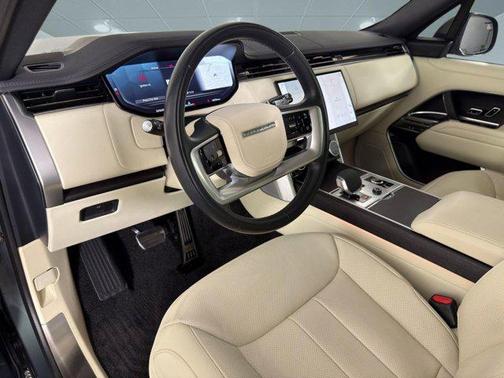 2023 Land Rover Range Rover P400 SE
