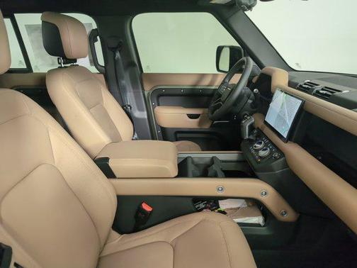 2025 Land Rover Defender 130 P300 S