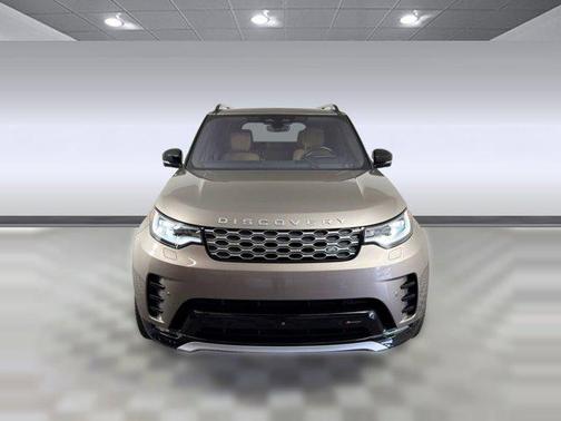 2023 Land Rover Discovery P360 Metropolitan Edition