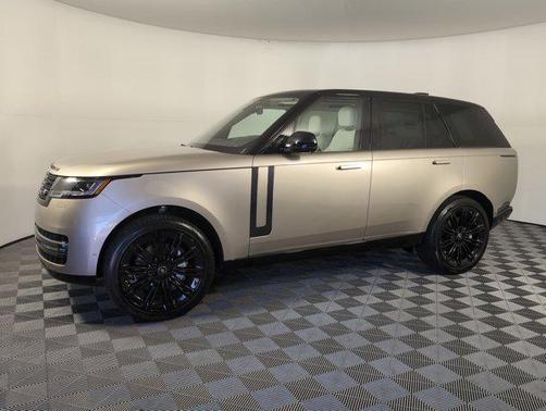 2025 Land Rover Range Rover P400 SE