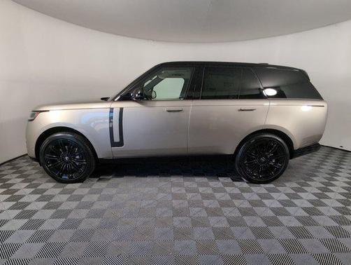 2025 Land Rover Range Rover P400 SE