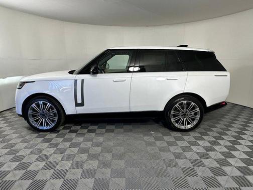 2026 Land Rover Range Rover P400 SE