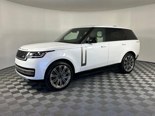 2026 Land Rover Range Rover P400 SE