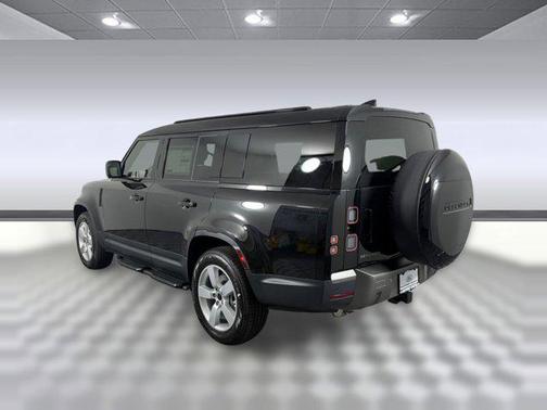 2026 Land Rover Defender P300 S