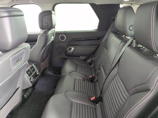 2024 Land Rover Discovery P300 S