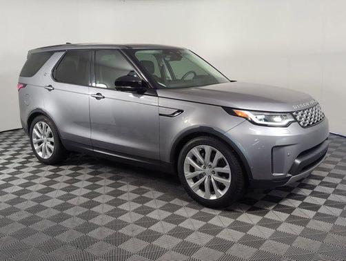 2024 Land Rover Discovery P300 S