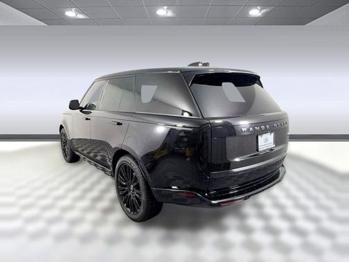 Black 2023 Land Rover Range Rover P400 SE