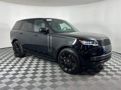 2025 Land Rover Range Rover P400 SE