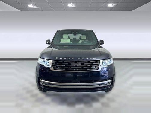 2026 Land Rover Range Rover P400 SE