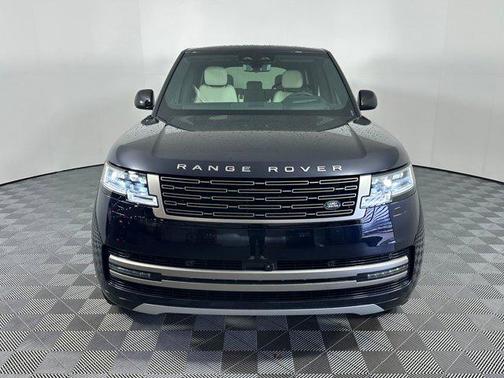 2026 Land Rover Range Rover P400 SE