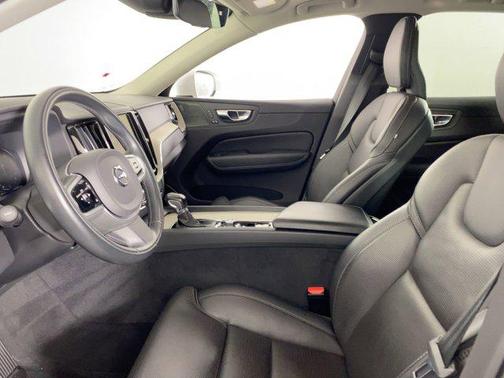 2021 Volvo XC60 T5 Inscription