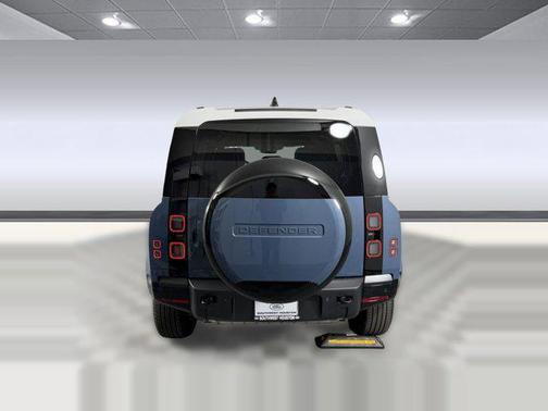 Tasman Blue Metallic 2026 Land Rover Defender P400 X-Dynamic SE